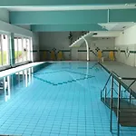 Apartment Grubhof Schlosspark, Chalet-stil Mit Pool Und Bergblick *