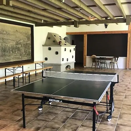 아파트 Grubhof Schlosspark, Chalet-stil Mit Pool Und Bergblick *