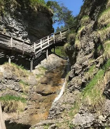 Grubhof Schlosspark, Chalet-stil Mit Pool Und Bergblick 장크트 마르틴 베이 로페르