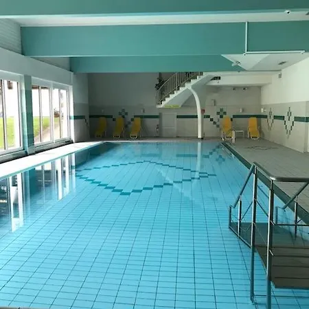 公寓 Chalet-stil Mit Pool Und Bergblick *