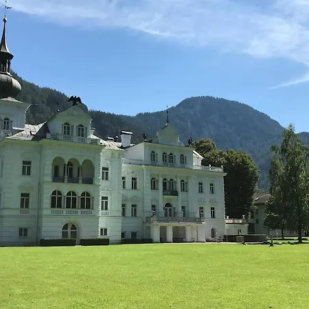 Grubhof Schlosspark, Chalet-stil Mit Pool Und Bergblick Apartament