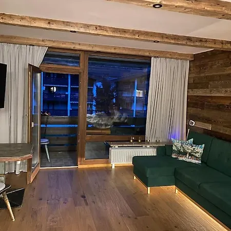Grubhof Schlosspark, Chalet-stil Mit Pool Und Bergblick * 장크트 마르틴 베이 로페르