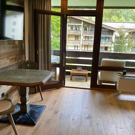Chalet-stil Mit Pool Und Bergblick Apartment Sankt Martin bei Lofer