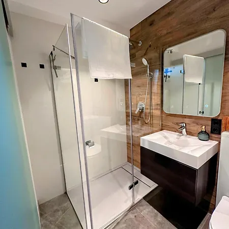 Grubhof Schlosspark, Chalet-stil Mit Pool Und Bergblick Sankt Martin bei Lofer